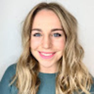 Meet your Posher, Abigail